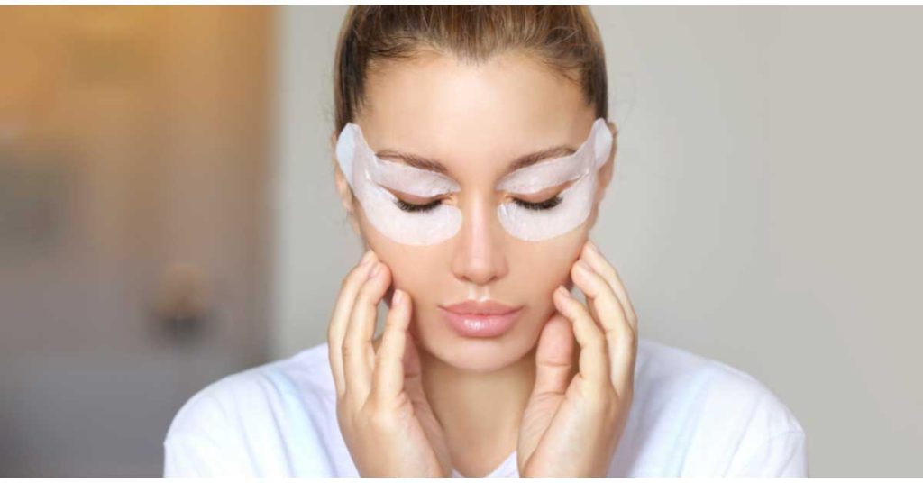 Top 7 remedii naturale care te vor ajuta sa scapi de cearcane