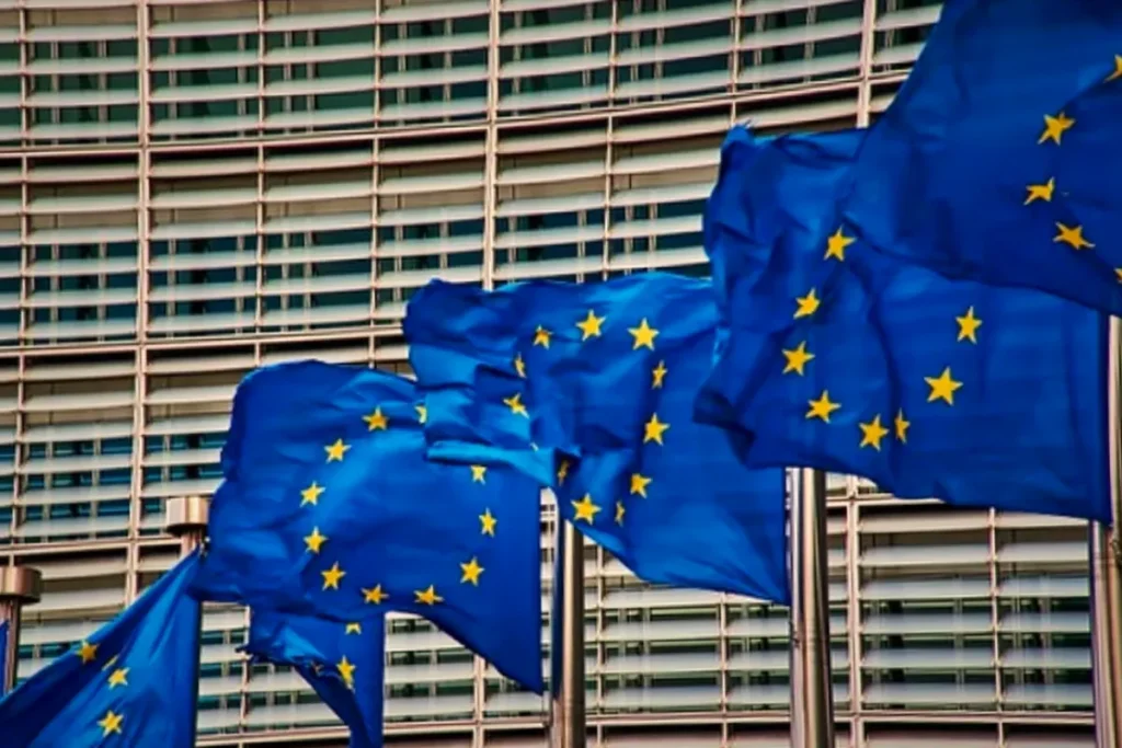 UE vs China: Războiul comercial al mașinilor hibride